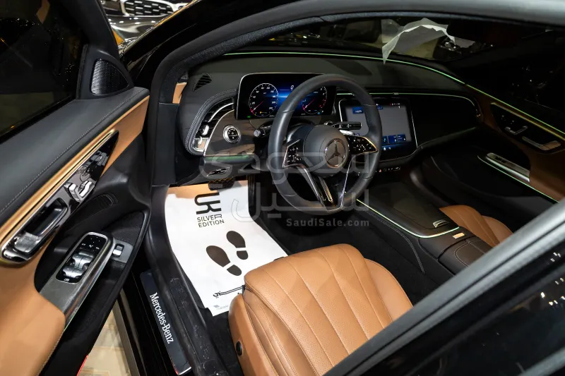 2025 مرسيدس - بنز إي 200