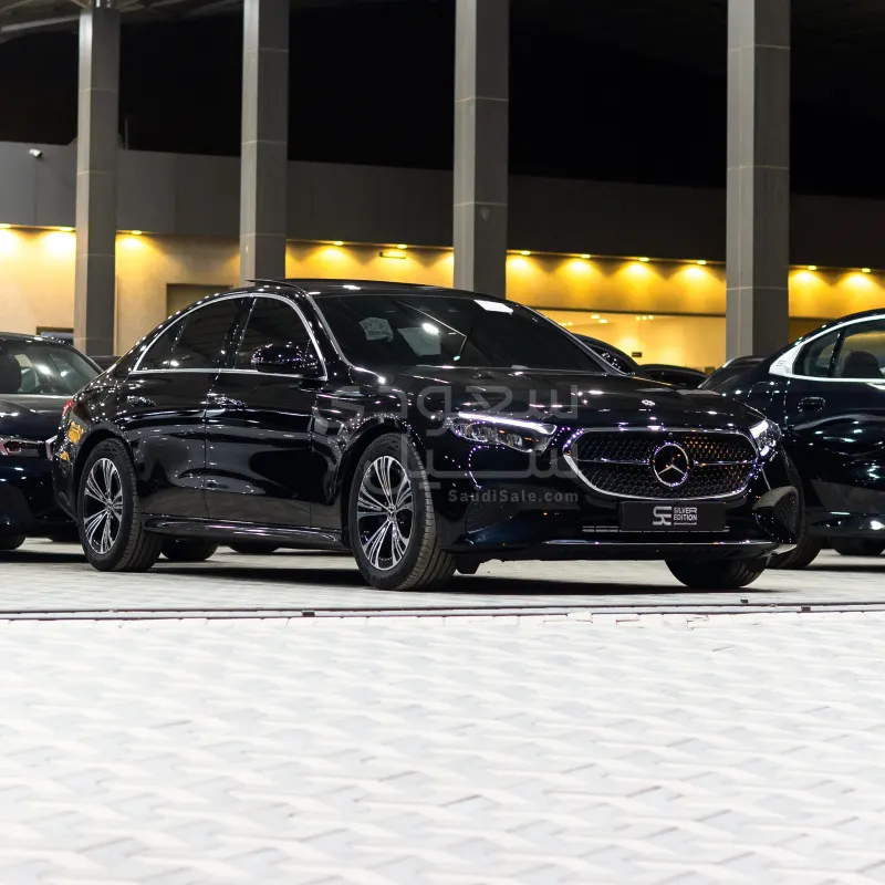 2025 مرسيدس - بنز إي 200