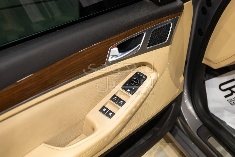 2018 جينيسيس جي 80