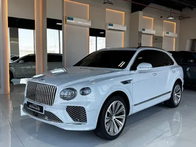 2024 بنتلي بنتايجا في 8