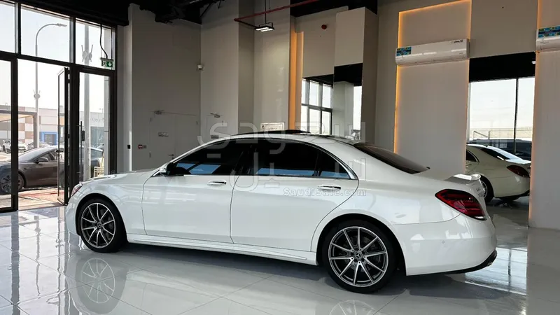 2020 مرسيدس - بنز إس 560 مايباخ