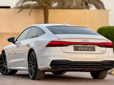 2022 اودي اي 7 55 تي اف اس اي