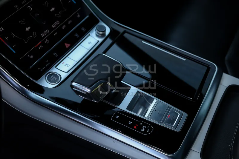 2023 اودي كيو 8 اس لاين