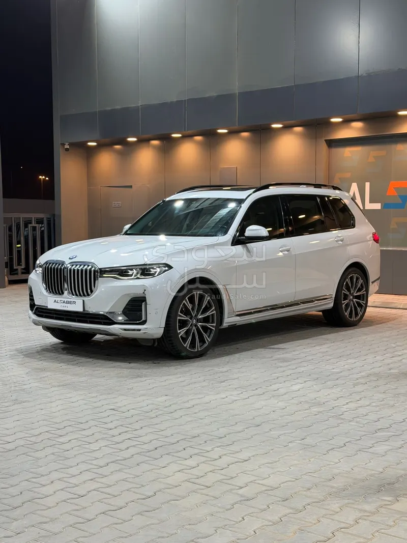 2021 بي ام دبليو الفئة اكس 7