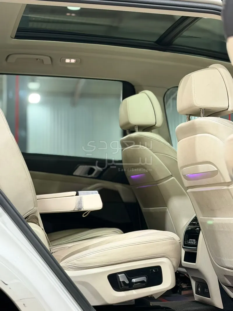 2021 بي ام دبليو الفئة اكس 7