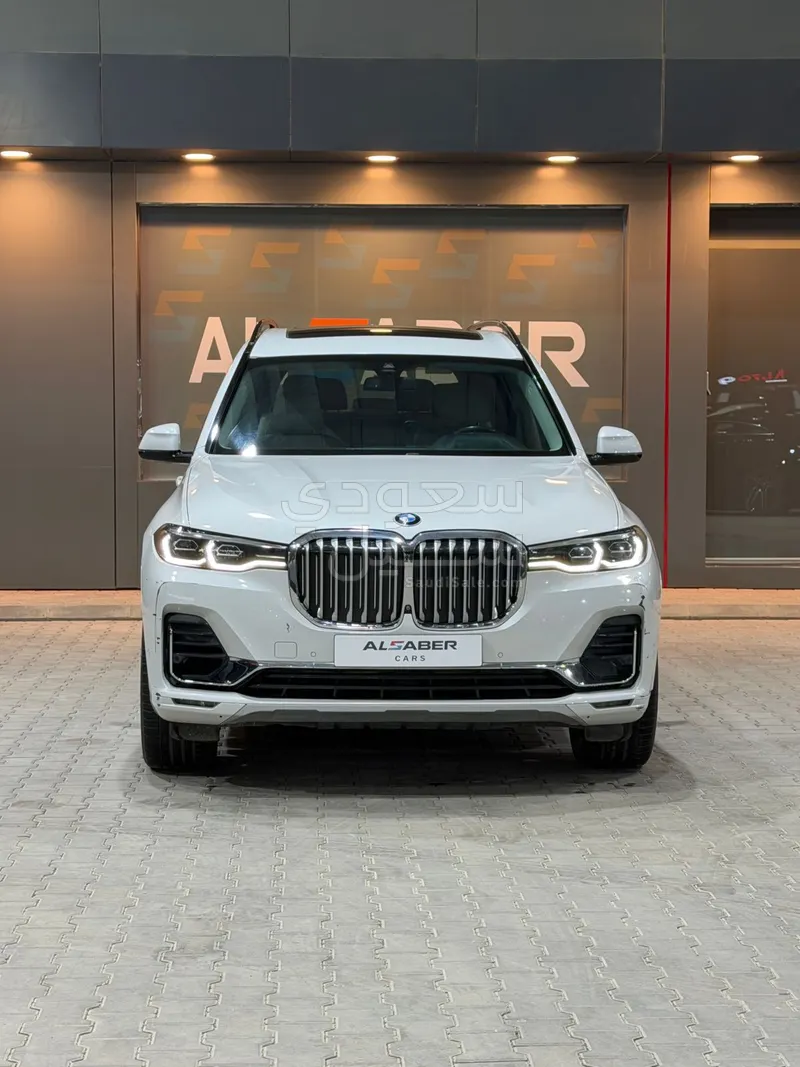 2021 بي ام دبليو الفئة اكس 7