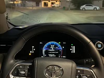 2025 تويوتا لاند كروزر جي اكس ار