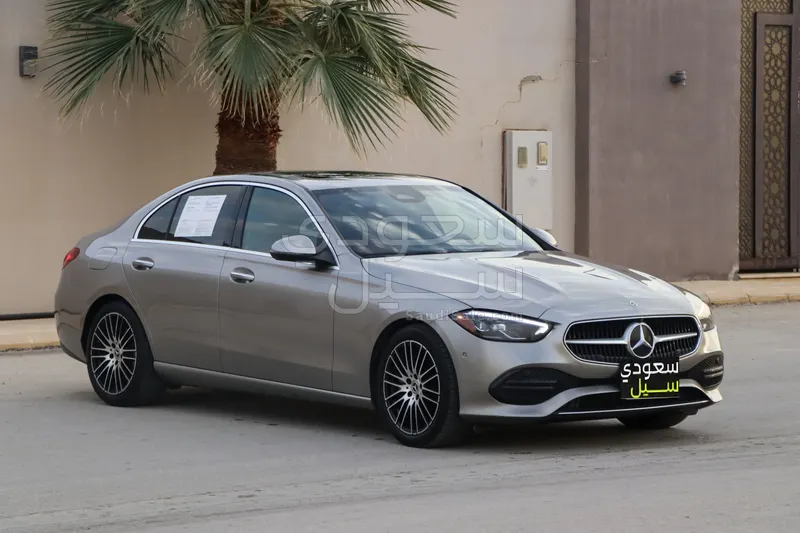 2022 مرسيدس - بنز سي 300