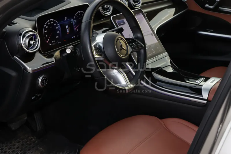 2022 مرسيدس - بنز سي 300