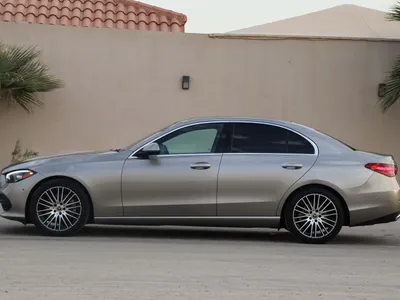 2022 مرسيدس - بنز سي 300