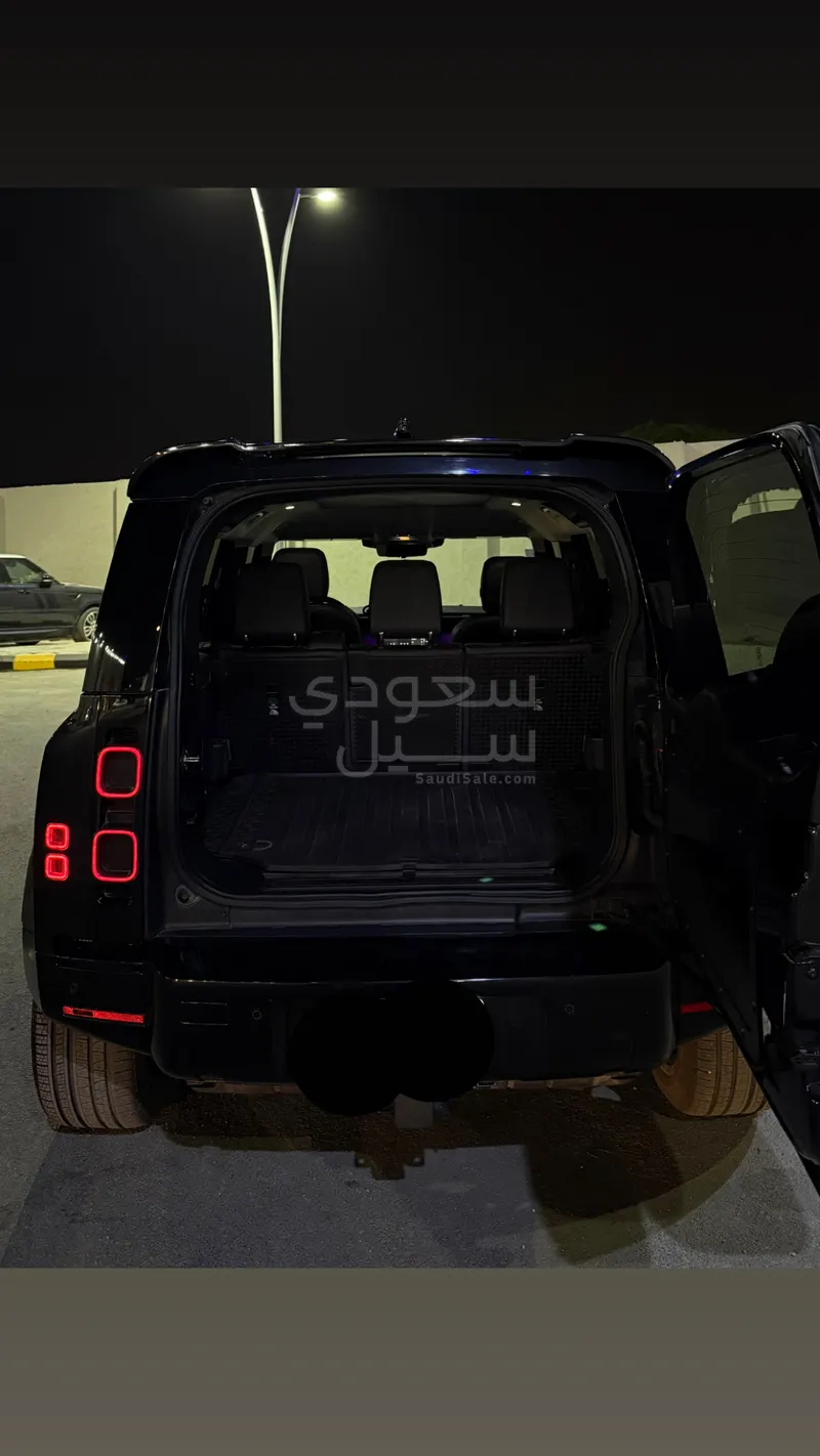 2020 لاند روفر ديفيندر اكس 110