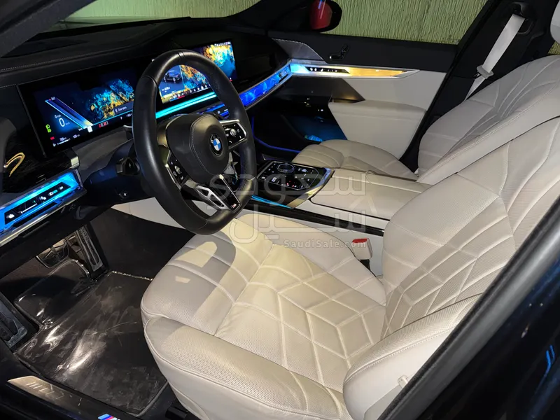 2024 بي ام دبليو الفئة السابعة 740أي