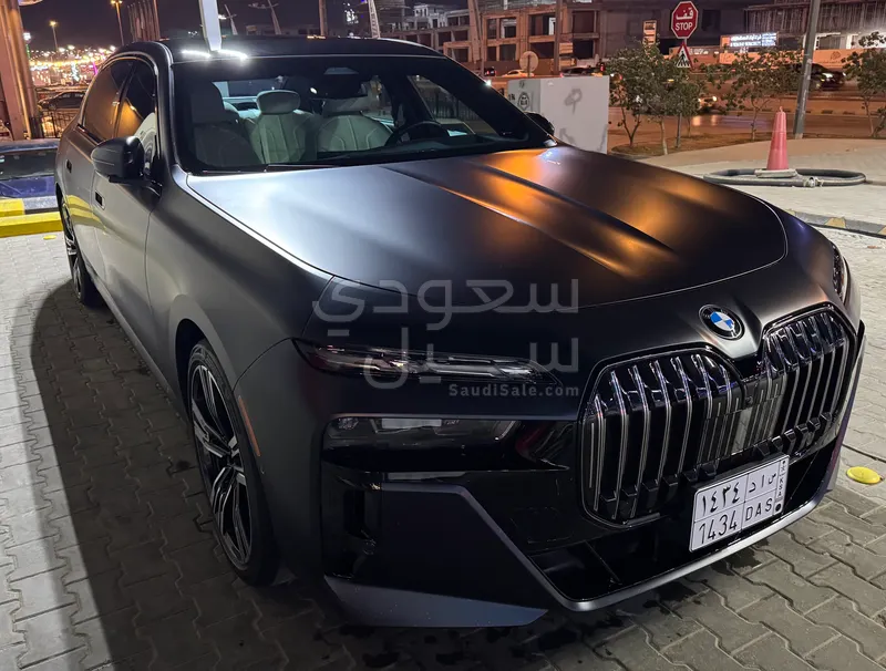 2024 بي ام دبليو الفئة السابعة 740أي