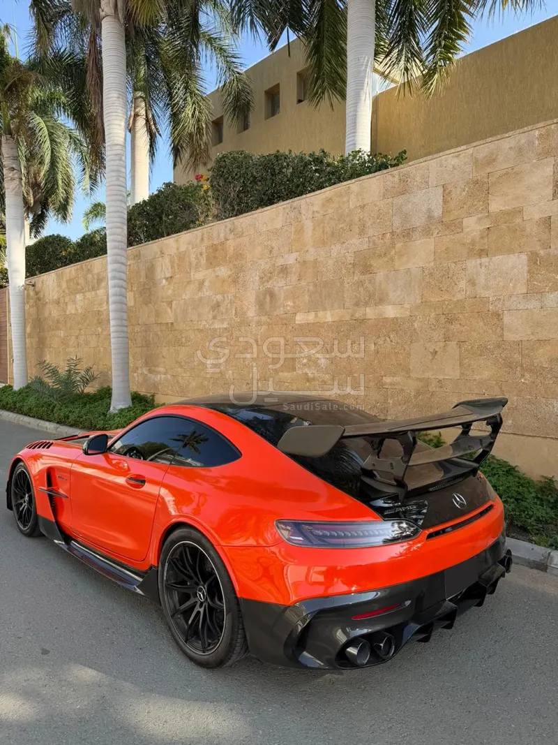 2021 مرسيدس - بنز جي تي بلاك سيريس