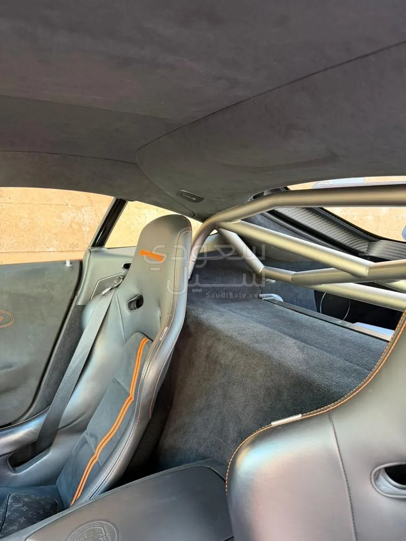 2021 مرسيدس - بنز جي تي بلاك سيريس