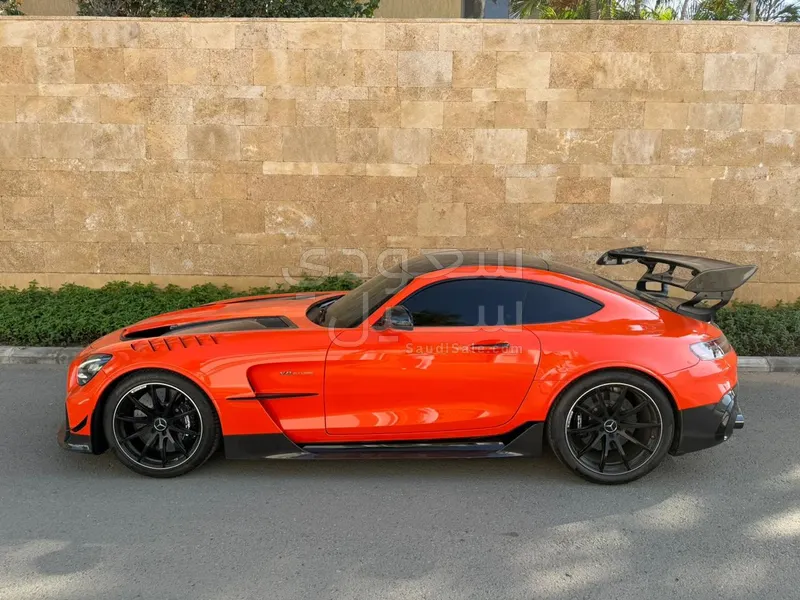 2021 مرسيدس - بنز جي تي بلاك سيريس