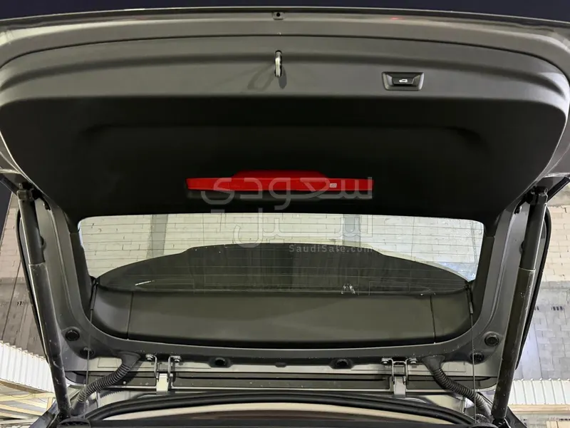 2025 بي ام دبليو الفئة اكس 1