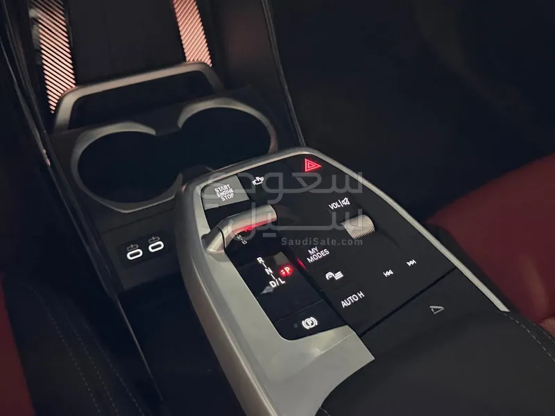 2025 بي ام دبليو الفئة اكس 1