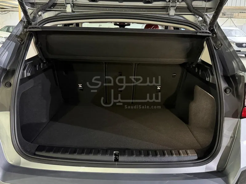 2025 بي ام دبليو الفئة اكس 1