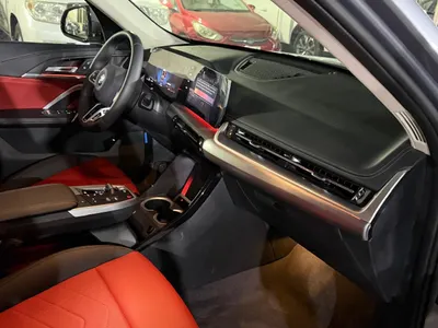 2025 بي ام دبليو الفئة اكس 1