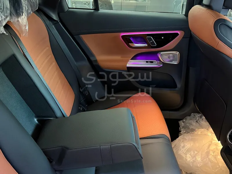 2025 مرسيدس - بنز جي إل سي 300