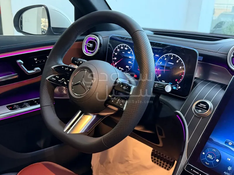 2025 مرسيدس - بنز جي إل سي 300