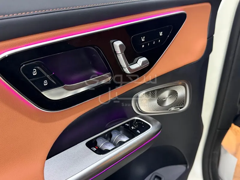 2025 مرسيدس - بنز جي إل سي 300