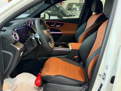 2025 مرسيدس - بنز جي إل سي 300