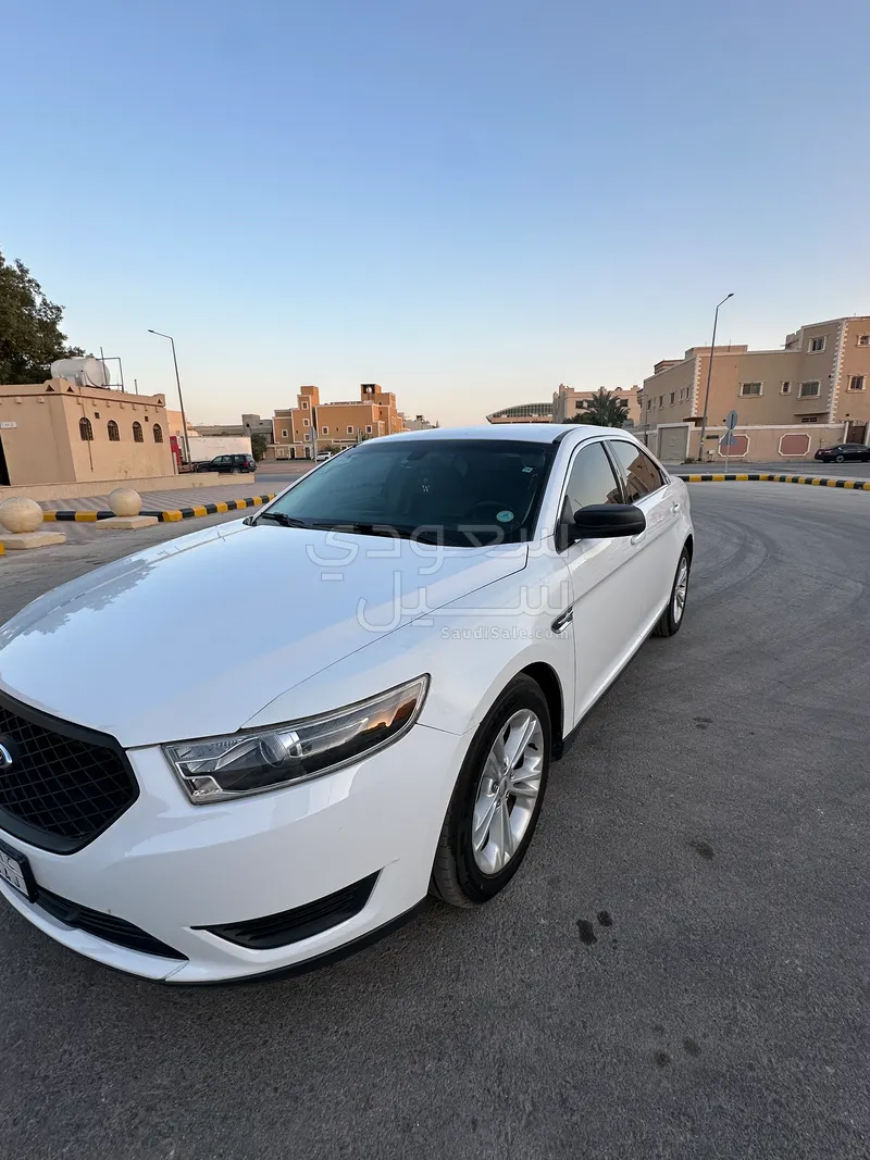 2017 فورد توروس