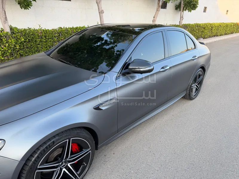 2022 مرسيدس - بنز إي 63إس أي إم جي