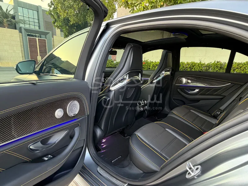 2022 مرسيدس - بنز إي 63إس أي إم جي