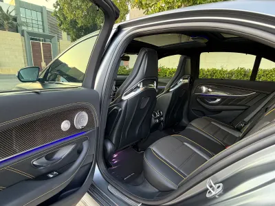 2022 مرسيدس - بنز إي 63إس أي إم جي