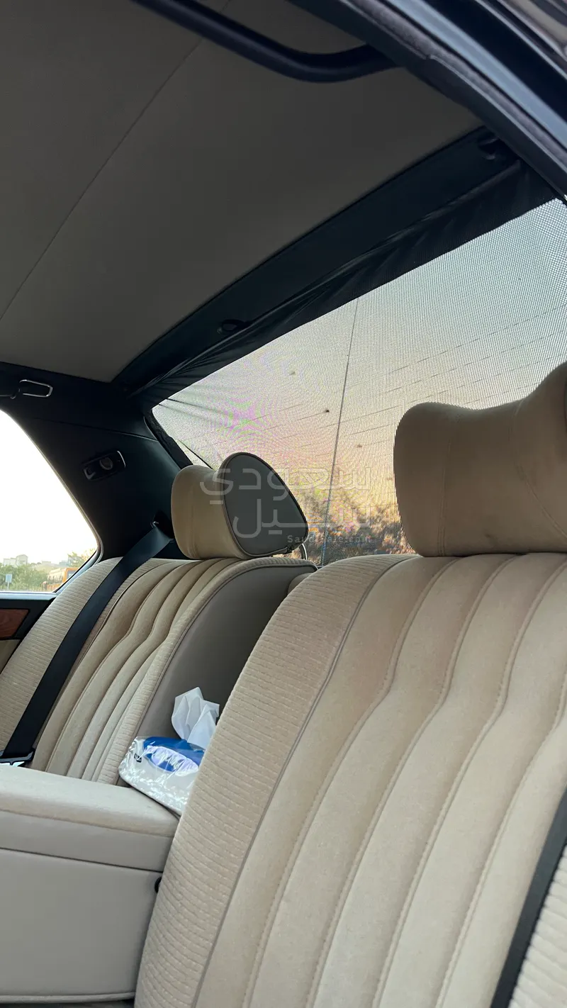 1985 بي ام دبليو الفئة السابعة 745 إل أي