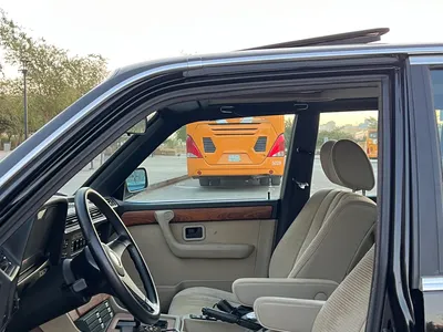 1985 بي ام دبليو الفئة السابعة 745 إل أي