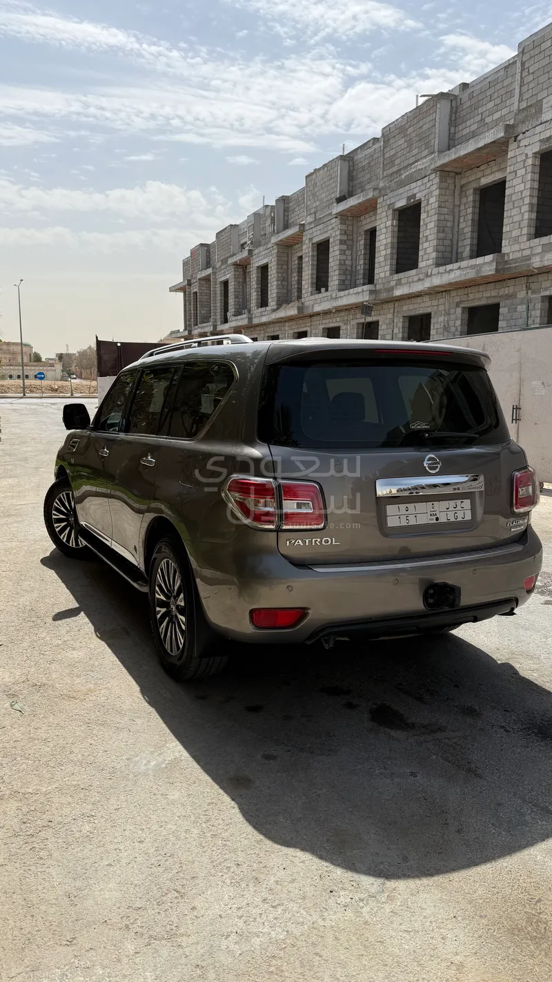 2016 نيسان باترول بلاتينيوم