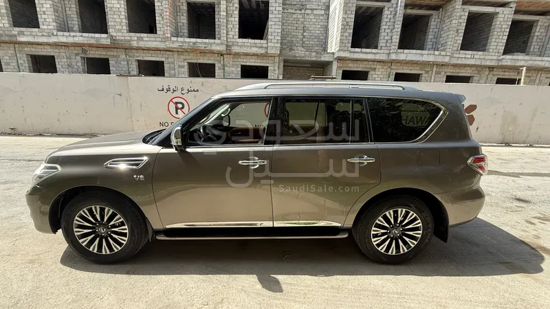 2016 نيسان باترول بلاتينيوم