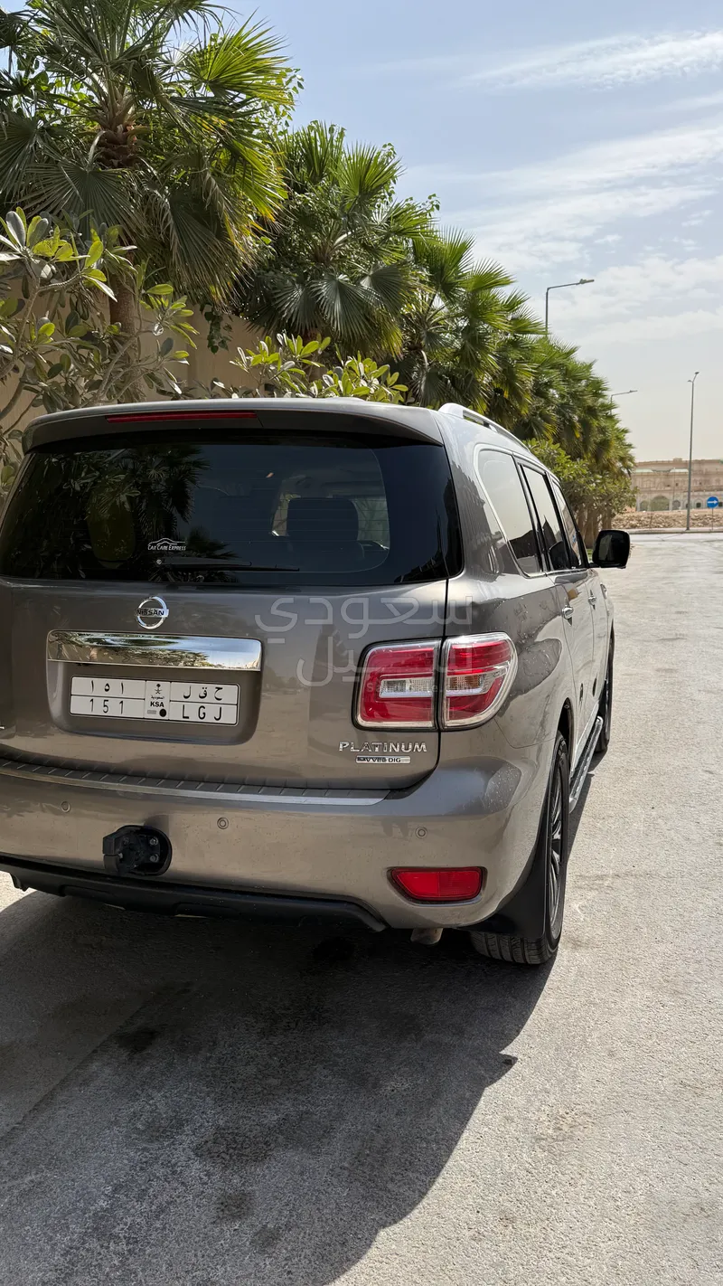 2016 نيسان باترول بلاتينيوم