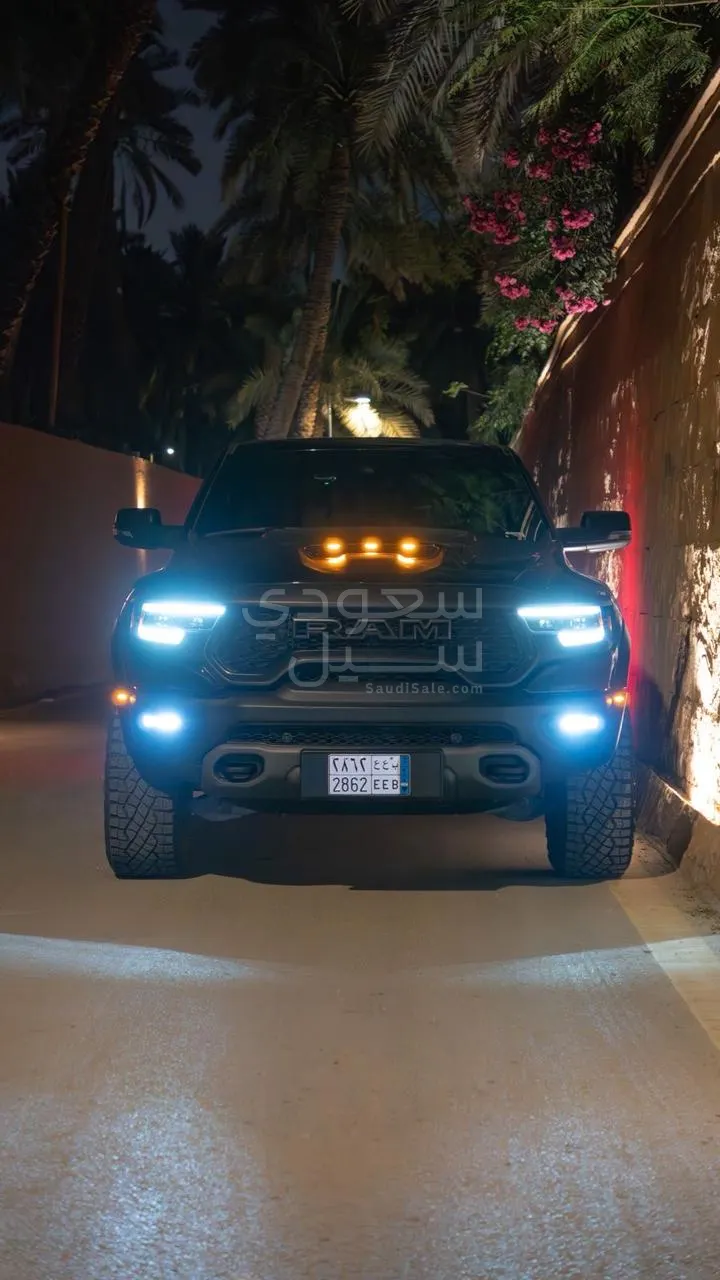 2023 دودج رام تي ار اكس