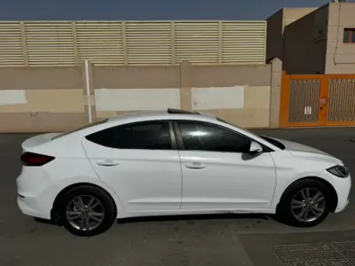 2017 هيونداي النترا