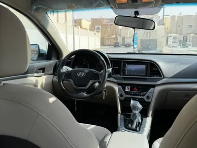 2017 هيونداي النترا