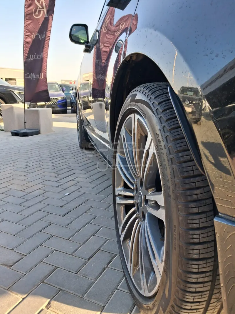 2022 Land Rover Range Rover Autobiography