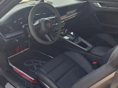 2025 Porsche 911 Carrera