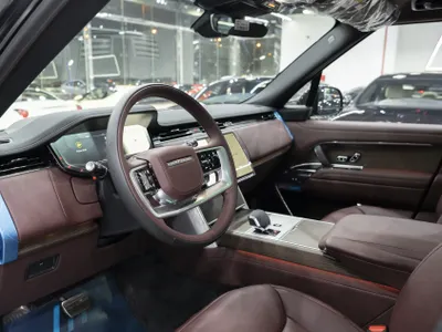 2025 Land Rover Range Rover HSE