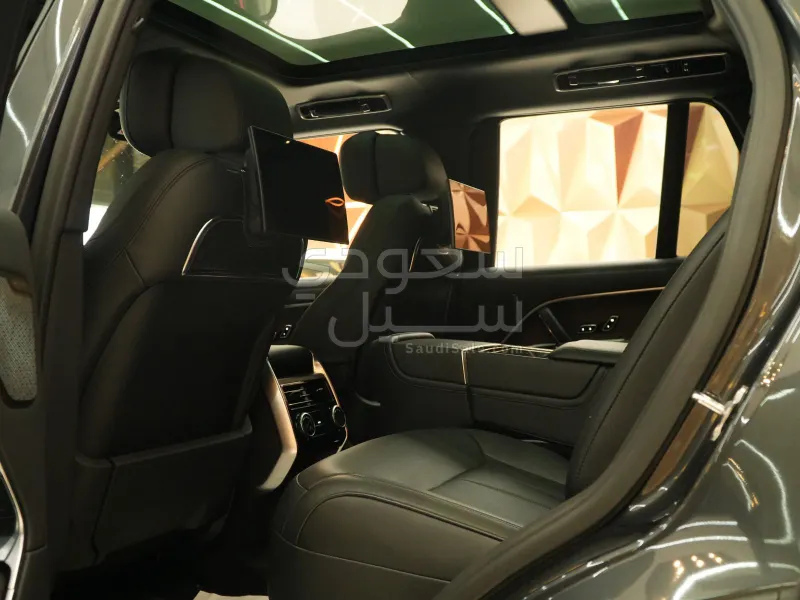 2023 لاند روفر رينج روفر اوتوبيوغرافي