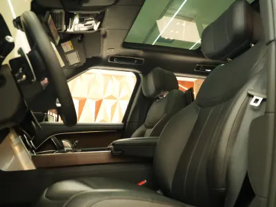 2023 لاند روفر رينج روفر اوتوبيوغرافي