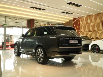 2023 لاند روفر رينج روفر اوتوبيوغرافي