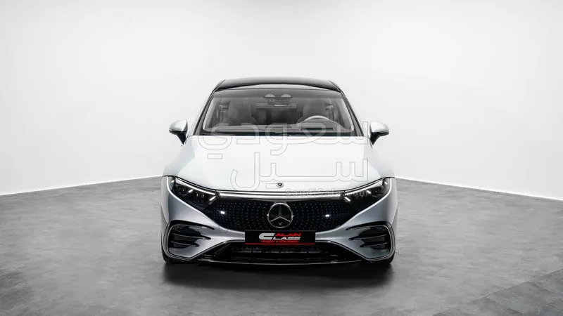 2022 مرسيدس - بنز إي كيو إس 580
