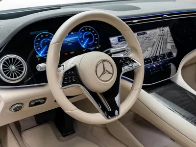 2022 مرسيدس - بنز إي كيو إس 580