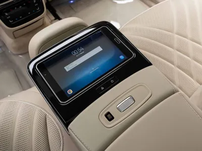 2022 مرسيدس - بنز إي كيو إس 580