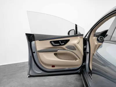 2022 مرسيدس - بنز إي كيو إس 580